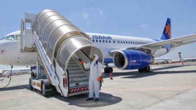 Рейс отложен на неопределенный срок: сотни израильтян не могут вернуться домой