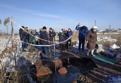 Глава Копейска поручил решить проблему с разливом канализации - runews24.ru - Копейск