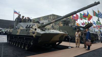 Россия представит на выставке в Индии более 200 образцов военной техники