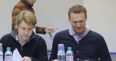 ФСБ опубликовала видео якобы встречи соратника Навального с работником MI6