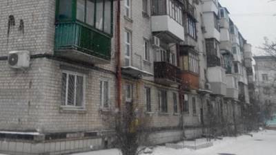 "Вопрос времени, когда рухнет": появление "опасного" балкона напугало киевлян - politeka.net