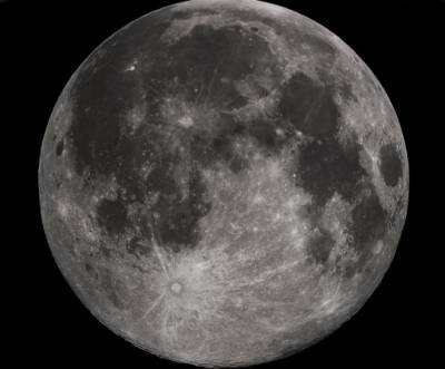 Учёные: Запасы воды на Луне могут пополняться при участии «солнечного ветра» и Земли