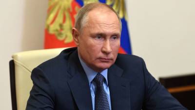 Владимир Путин: страна должна помнить о таких, как Ельцин