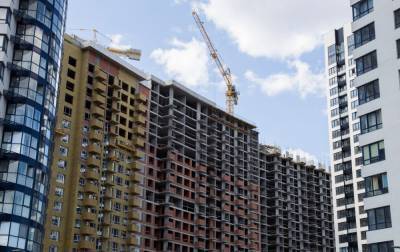 Строительство жилья в Украине в кризис сократилось почти на 20%