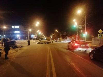В Уфе в ДТП пострадали две пассажирки микроавтобуса