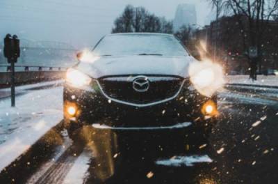 Водителям советуют не прогревать автомобиль зимой более 40 секунд