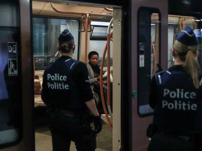 Мужчина с ножом напал на пассажиров метро в Брюсселе