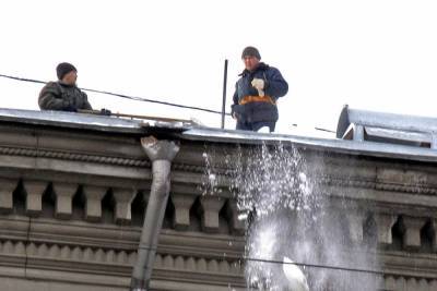 В Новокузнецке крыши двух многоэтажек рухнули под тяжестью снега