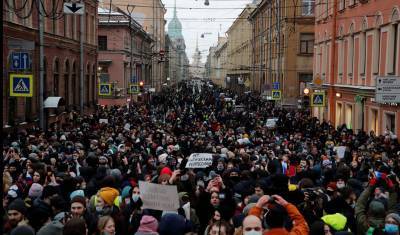 Эксперты считают, что протесты в России продолжатся. И причина тому - не Навальный