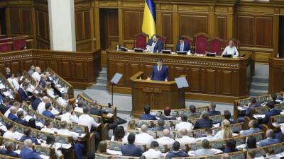 Украина: Александр Дубинский исключен из фракции партии «Слуга народа»