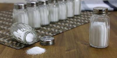 Диетолог Светлана Фус объяснила, чем полезна и вредна соль для организма человека - ТЕЛЕГРАФ