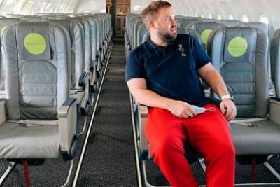 Российский блогер выкупил все места в самолёте и улетел в Сочи
