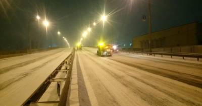 Снег и дождь, порывы ветра и гололед: какая погода ожидает водителей на украинских дорогах 10 февраля
