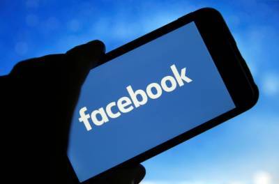 Facebook начнет удалять посты о COVID, которые были признаны «ложными утверждениями»