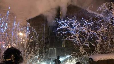 Жертвами пожара в жилом доме в Якутске стали два человека