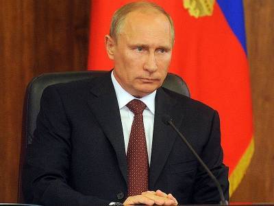Президента России уже снимают: откуда пошел тренд убирать портреты Путина в школах