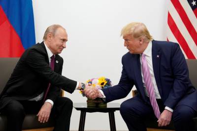 Байден намерен получить доступ к записям разговоров Трампа с Путиным – Politico