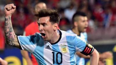 Аргентинского футболиста Месси назвали лучшим игроком десятилетия
