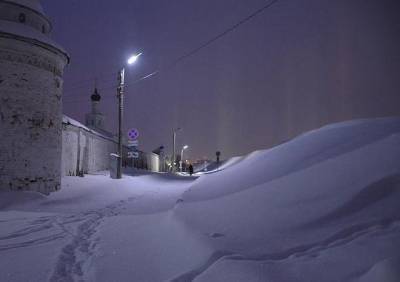 У Рязанского кремля засняли «световые столбы»