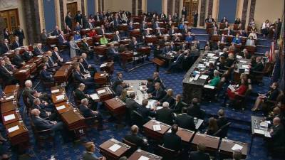 Сенаторы признали процесс импичмента Трампа конституционным