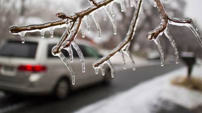 Астраханцам рассказали, как проверить свой автомобиль после ледяного дождя