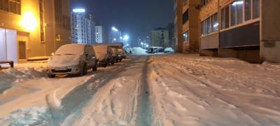Управляющие компании отказались убирать от снега более 160 дворов в Петрозаводске