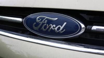 Компания Ford показала гибридные версии минивэнов S-Mах и Galaxy