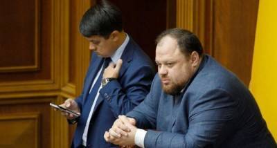Зеленский решил заменить спикера Верховной рады на его заместителя