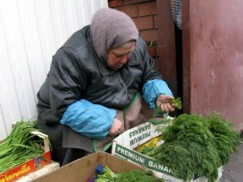 Власти "взялись" за торговцев овощами и зеленью