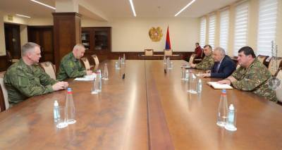 Министр обороны Армении обсудил с генералом Мурадовым ряд важных вопросов