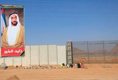 Курорт Шарм-эль-Шейх обнесли 36-километровой стеной с колючей проволокой