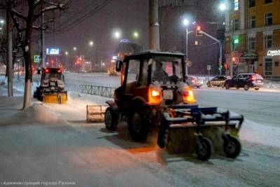 За минувшие сутки с улиц Рязани вывезли 4,5 тысяч кубометров снега