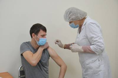Первые пункты вакцинации от коронавируса открылись в ТЦ Новороссийска и Сочи