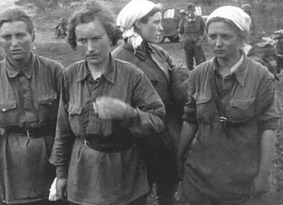Как поступали с пленными женщинами на Второй мировой