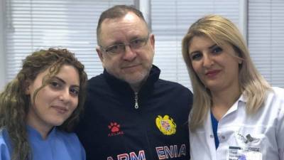 Представители ФЗНЦ оплатили реабилитацию раненого в Карабахе военкора