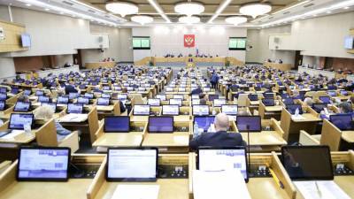 Госдума РФ приняла закон об уголовном наказании за склонение к наркотикам в Сети