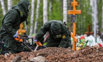 Россия в прошлом году заняла второе место после США по количеству смертей от COVID-19