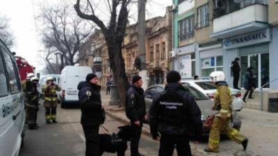 Переполох в Одессе, людей срочно эвакуировали: первые детали и кадры ЧП