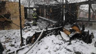 На Киевщине горело несколько домов: есть погибшие и пострадавшие – фото