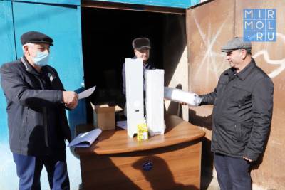 Более 200 рециркуляторов получили школы Табасаранского района