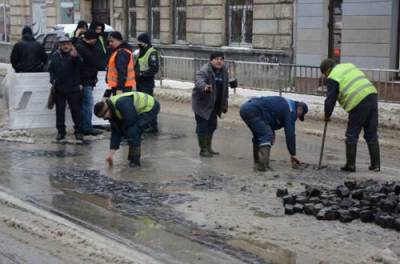Авария оставила центр Львова без водоснабжения