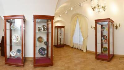 В Тверской картинной галерее открылась выставка фарфора и фаянса конца XIX-XX веков