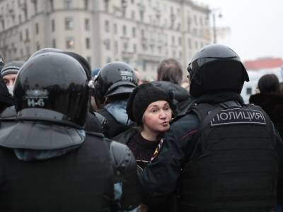 Более 40% россиян уверены, что в ближайшее время в стране пройдут акции протеста