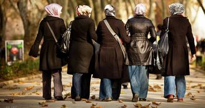 Таджикских девушек не примут в Исламский институт - причины