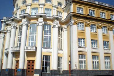 В Винницкой ОГА ликвидируют департамент образования и два управления