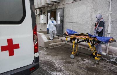 «Суровая реальность пандемии»: Россия оказалась на первом месте по числу «добавленных» жертв из-за коронавируса