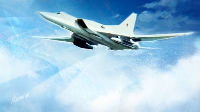 Российские бомбардировщики Ту-22М3 провели патрулирование над Черным морем