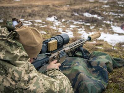 На Донбассе снайпер боевиков ранил украинского военного