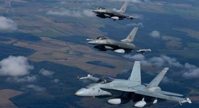 Киев «разрешил» самолетам НАТО летать в небе над Крымом