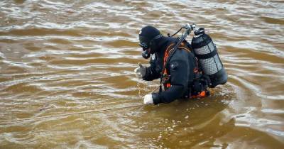 В Днепре водолазы искали в реке четверых пропавших школьников